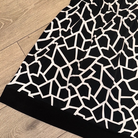 Alfani Geometric Print Short Sleeve Black & White Dress Women’s Size M - Picture 8 of 11